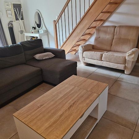 Petite Maison Meublee Entre Avignon Et Carpentras Morieres-les-Avignon Bagian luar foto