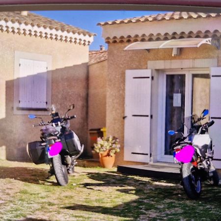 Petite Maison Meublee Entre Avignon Et Carpentras Morieres-les-Avignon Bagian luar foto
