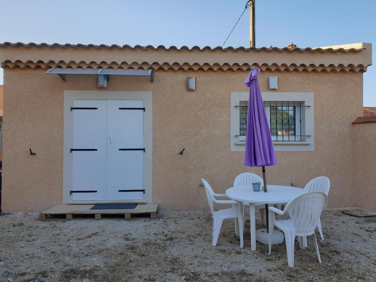 Petite Maison Meublee Entre Avignon Et Carpentras Morieres-les-Avignon Bagian luar foto